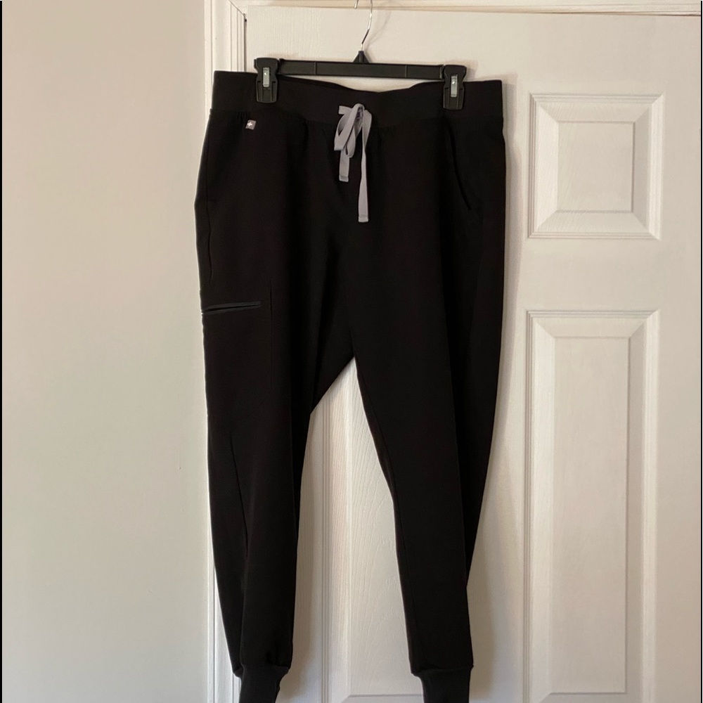 Figs Black PL Zamora joggers